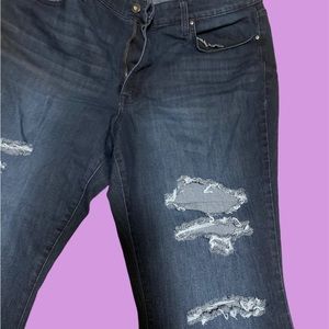 Womens size 20w distressed jeans. Jessica simpson so fashionable!